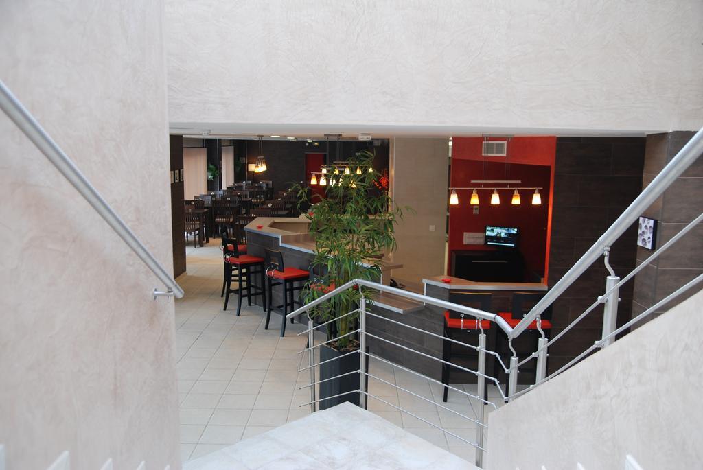 Hotel Paris Pacific Paris-Villejuif- Pres Du Metro L'Hay Les Roses Ligne 14 - Direct Paris-Aeroport Orly Et Institut Gustave Roussi Εξωτερικό φωτογραφία