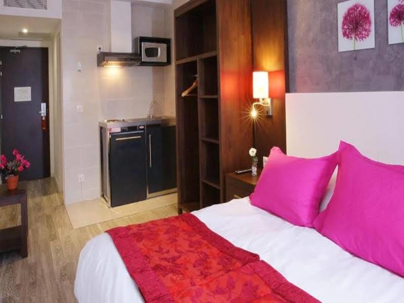 Hotel Paris Pacific Paris-Villejuif- Pres Du Metro L'Hay Les Roses Ligne 14 - Direct Paris-Aeroport Orly Et Institut Gustave Roussi Εξωτερικό φωτογραφία